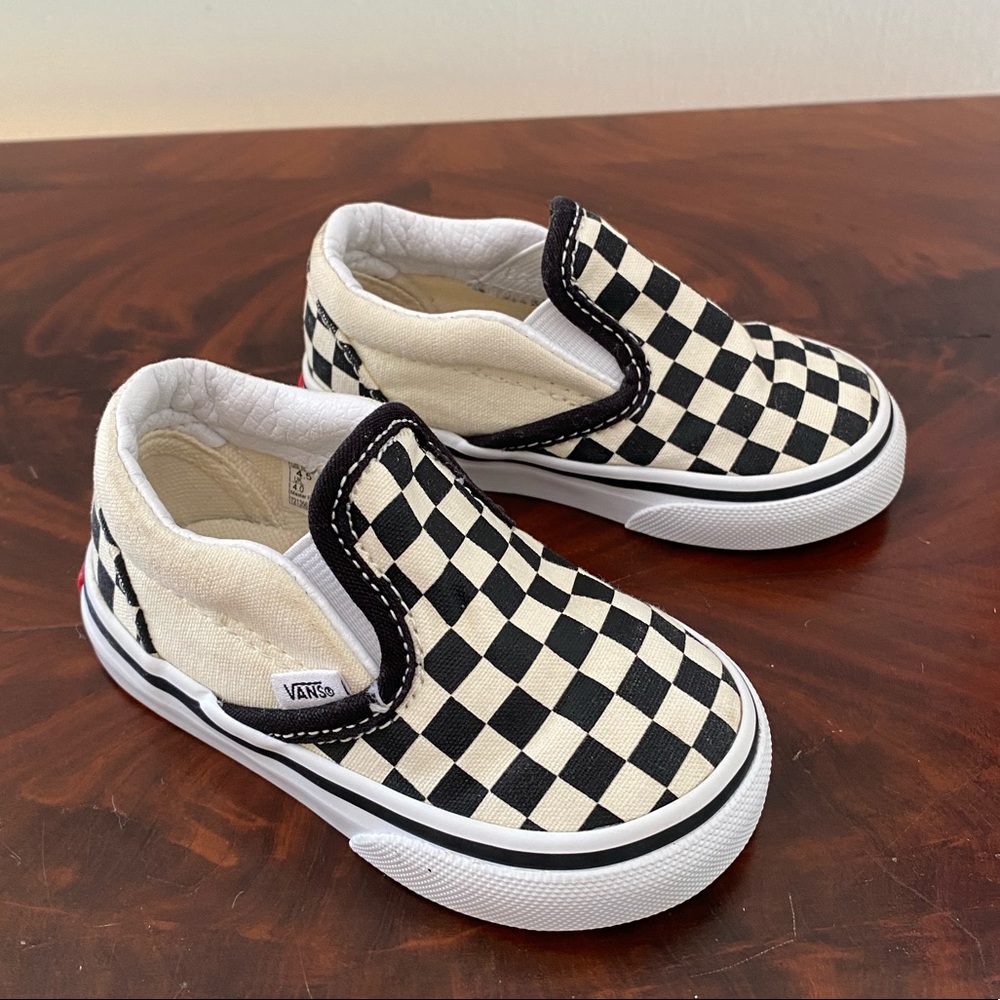 Vans Classic Checkerboard Slip On’s Toddler 4.5